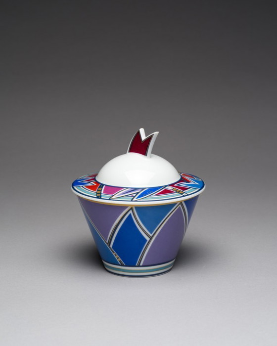 Image 1 of Rosenthal - Solveig Samhaber - Box - Künstler-Sammeldosen "Artist Collection Boxes" series Porcelain Post-modern Memphis-Era