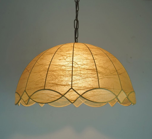 Très belle suspension cocon moderne du milieu du siècle, années 1970