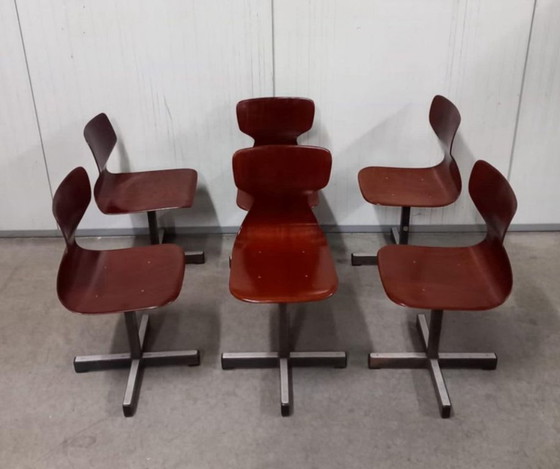 Image 1 of Set van 6 Pagholz stoelen in mid-century modern stijl, met gevormde multiplex zittingen en stalen onderstel, jaren 60.