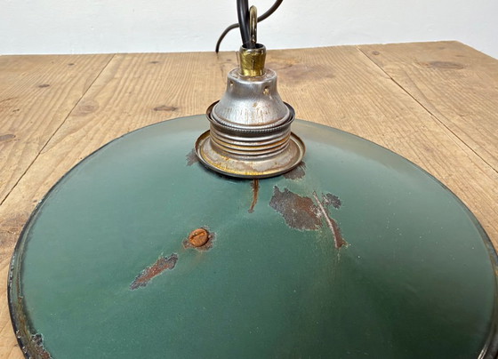 Industrial Green Enamel Light, 1950s – Pendant lamps, Iron, Metal (photo 14 of 17)