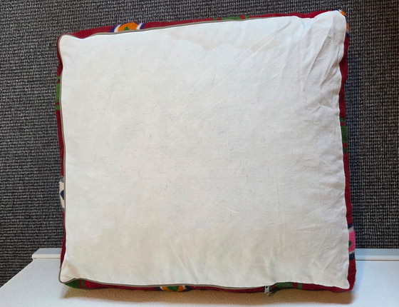 Image 1 of Pouf berbero Kelim vintage color neon