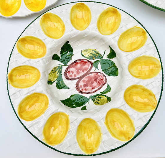 Image 1 of Tres platos de ostras/huevos pintados a mano – Sarreguemines, Francia