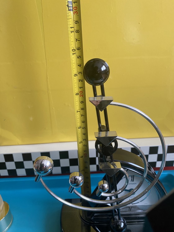 Image 1 of Tischuhren 90‘s Kinetic Design 