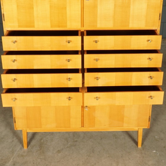 Image 1 of Vintage hoogglans highboard kast – notenhout – jaren 70