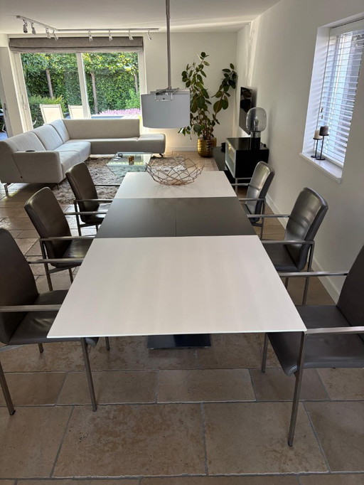 Boconcept Milano Dining table with extendable section