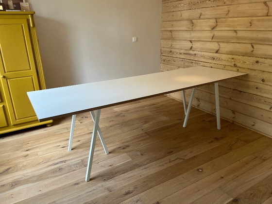 Image 1 of Tavolino HAY Loop bianco