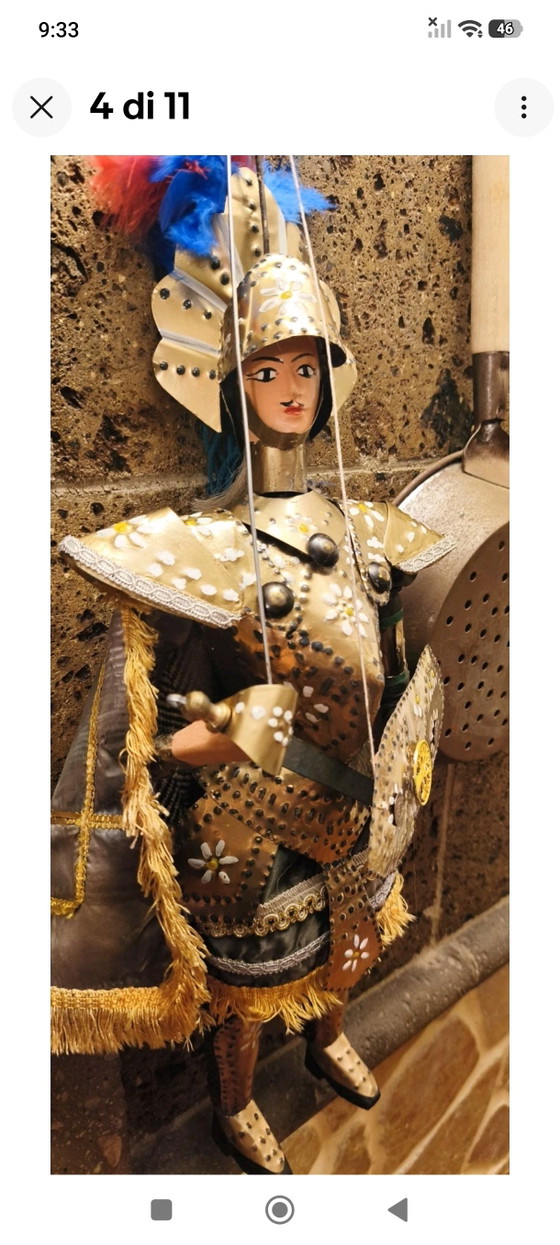 Vintage Pupo Puppet, 60cm, Brass Armor and Handmade Clothes. – Decorative Objects, Metal, Textile (photo 4 of 11)