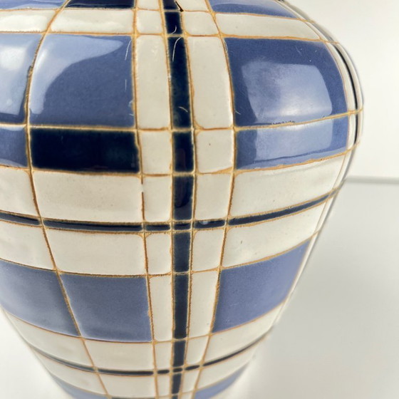 Image 1 of Vaso vintage degli anni '50, terracotta smaltata, decorazione geometrica blu e bianca