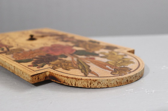 Image 1 of Roger Capron en Vallauris - Reloj de pared con jarrón y ramo de flores, Francia, década de 1970