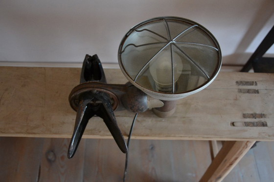 Image 1 of  Jaren 30 vintage werklamp van merk Josef Krös Frankfurt DRP Bauhaus. Klemlamp - industriële lamp