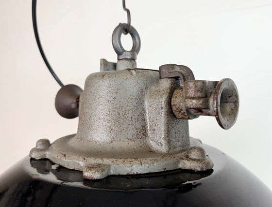 Image 1 of Industriële kooilamp van zwart emaille en gietijzer, jaren 60