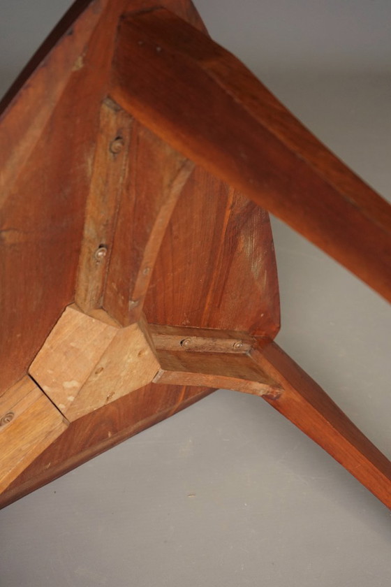 Image 1 of Antroposofische organische salontafel uit het midden van de eeuw in walnoot