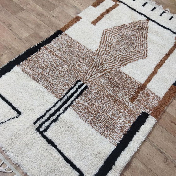 Image 1 of Tappeto berbero marocchino moderno – Tappeto berbero marocchino moderno | 265 × 143 cm