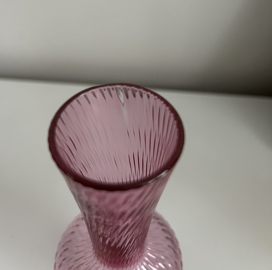 Vase Soliflore Cristal Val Saint Lambert Rose Côtes Optiques Pied Douche Art Déco Mid-Century Vintage – Glass (photo 4 of 5)