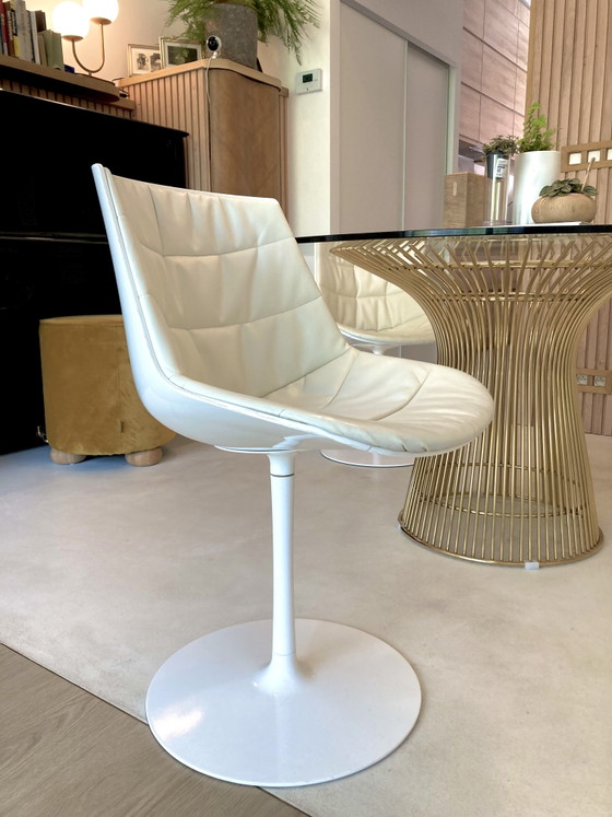 Image 1 of 3 chaises MDF Italia Flow en cuir blanc/beige