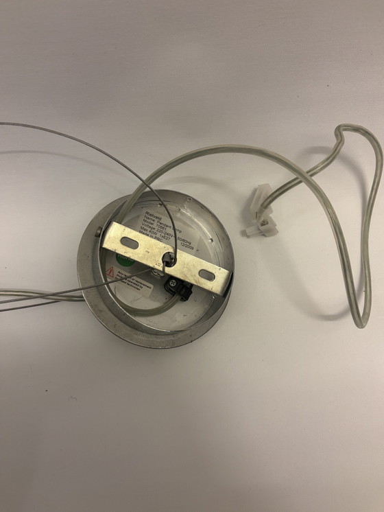 Image 1 of Lampada a sospensione Rietveld – lampada a sospensione a forma di lacrima in vetro bianco e cromo – condizioni eccellenti (2009)