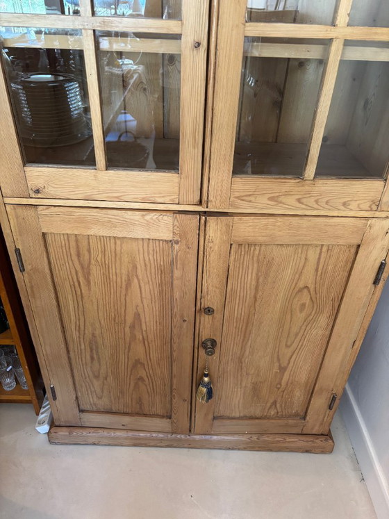 Image 1 of Glazen vitrine