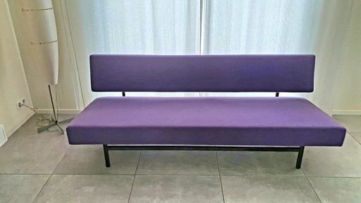 Gijs Van Der Sluis (Sleep) Bench