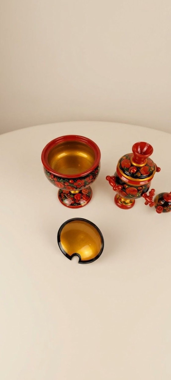 Set van 3 Khokhloma Russische miniaturen, Geschilderd gelakt hout, Decoratieve objecten, Oranje (foto 2 van 6)