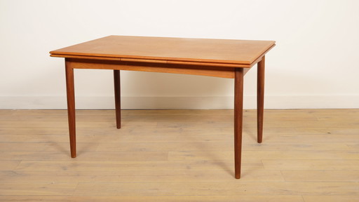 Vintage dining table | Extendable | Teak | 130 cm