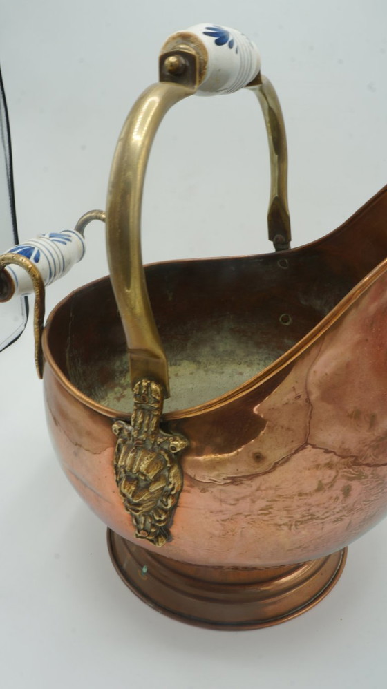 Image 1 of COPPER DUTCH HELMET COAL ASH SCUTLLE BUCKET DELFT BLUE HANDLE BRASS LION HEAD