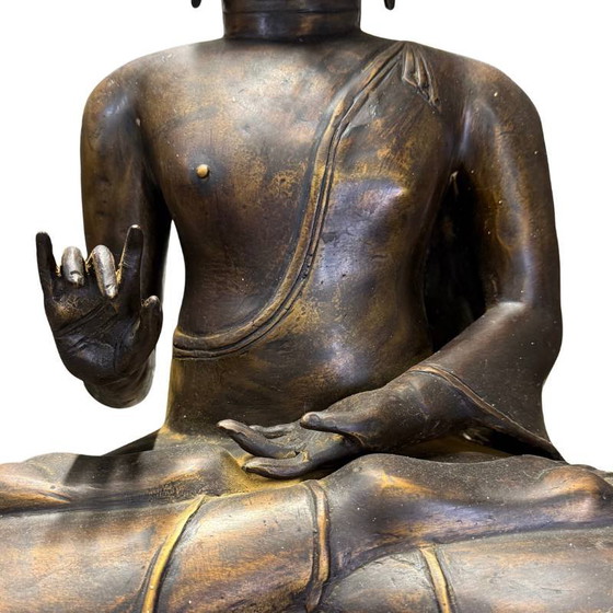 Monumental Javanese Bronze Buddha – Vitarka Mudra – 58 cm – 8.5 kg – Sculpture (photo 9 of 10)