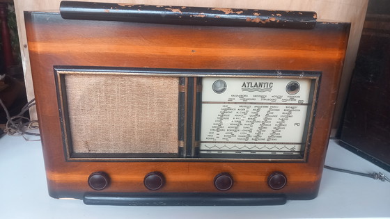 Image 1 of Vintage radio's