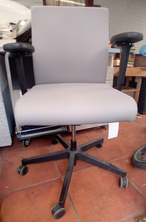 4x Interstuhl Ergonomic Office Chairs