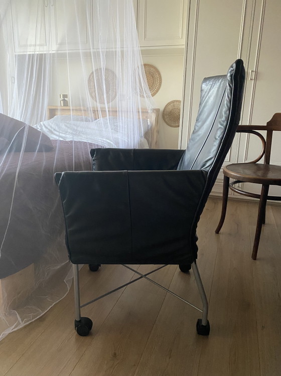 Montis Chaplin Design Stuhl, schwarzes Leder – Sessel, Leather (photo 3 of 5)