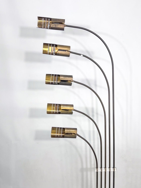 Image 1 of Goffredo Reggiani attribué. Lampadaire en laiton et travertin. Italie, années 1960