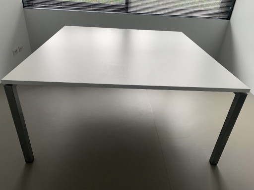 Robberechts Connex Square Desk / Dining Table - Minimalist White – eettafels, Wood (photo 2 of 6)