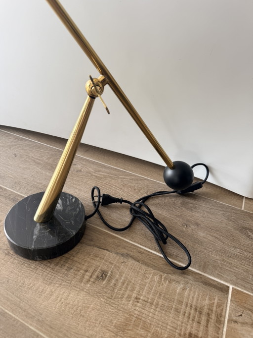 Eichholtz Cordero bureaulamp in messing, zwart metaal en marmer. – bureaulampen, Marble, Metal (photo 2 of 13)