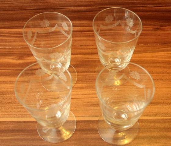 Image 1 of 4 Antike Kelchgläser Fußgläser mit Gravur Handarbeit ca. 1900