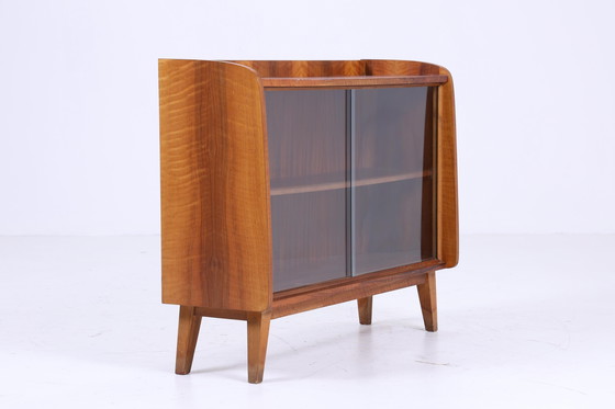 Image 1 of Vintage Glas Kommode 60er Jahre | Mid Century Vitrine Flur Konsole Schrank Aufbewahrung Retro Holz 70er Braun Glasvitrine