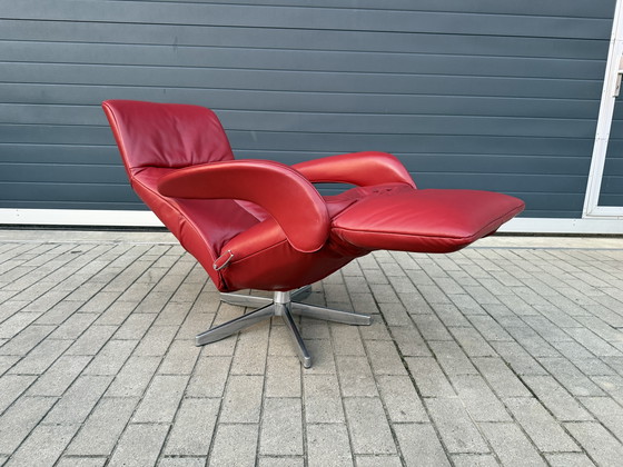 Image 1 of Poltrona relax Jori Symphony, recente, in pelle Celia rossa, taglia media, in ottime condizioni!