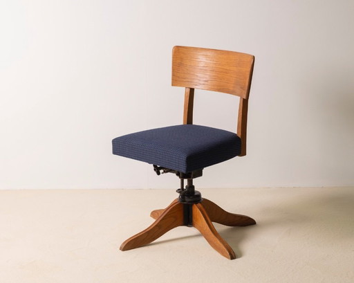 1930s Swedish Oak Swivel Office Chair by SMV