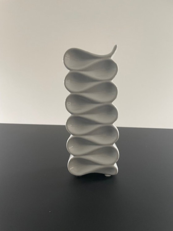 Image 1 of Design vase “Wave” in white ceramic