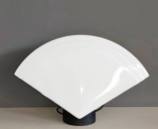 Lampada da tavolo a forma di ventaglio di Mazzega