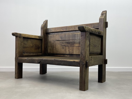 Divano spagnolo antico del XIX secolo