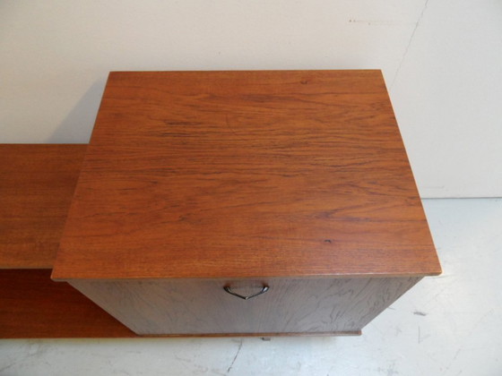 Image 1 of Bibliothèque-séparateur de pièce style années 50