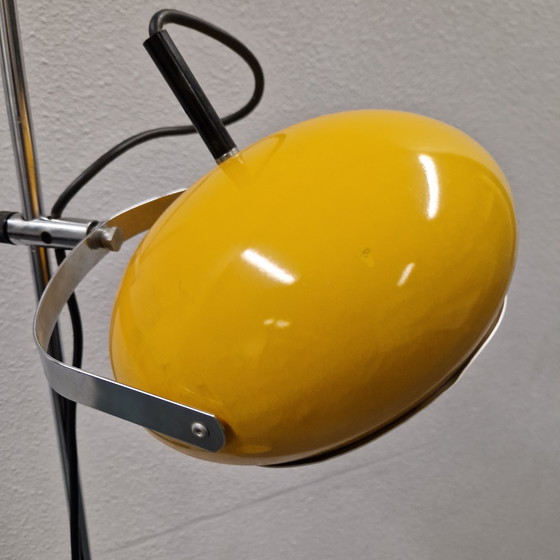 Image 1 of Vintage vloerlamp gele vloerlamp jaren 60 jaren 70