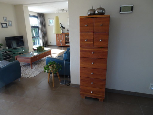 CÓMODA DE MADERA DE CEREZO