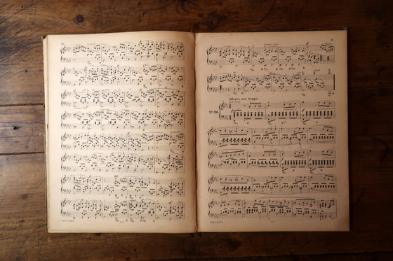 Image 1 of Melodische Eleganz: Antikes deutsches Notenbuch – Frühes 20. Jahrhundert, 2C06