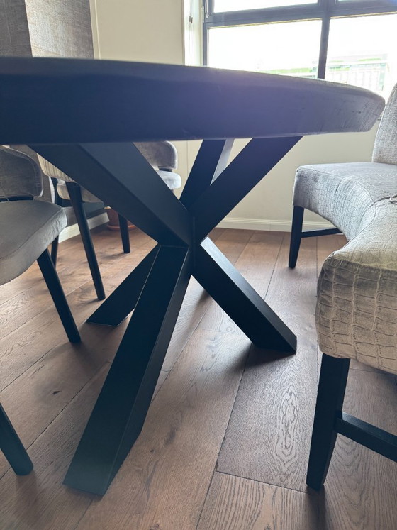 Image 1 of Table de salle à manger ovale, canapé et chaises, 5 couverts (sur mesure)