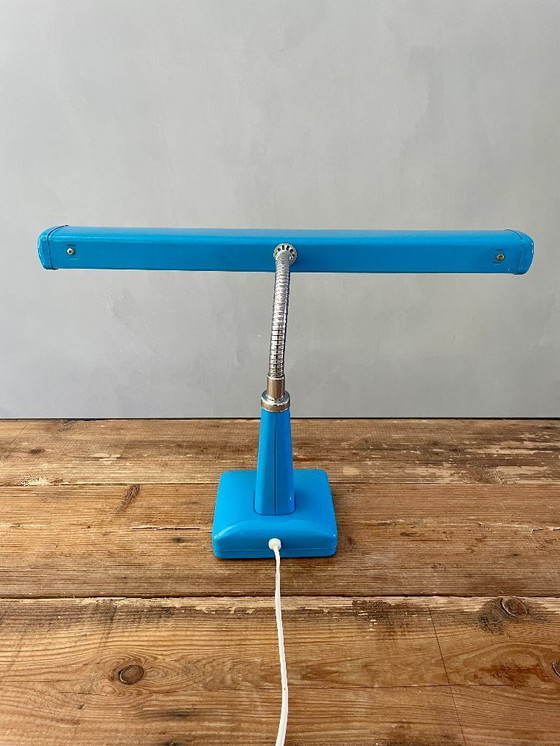 Image 1 of Lampe de bureau Glamor vintage Mid Century bleu vif du Japon