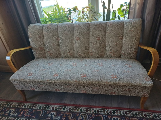 Image 1 of Vintage Scandinavische bank – gebogen houten armleuningen – jaren 50/60