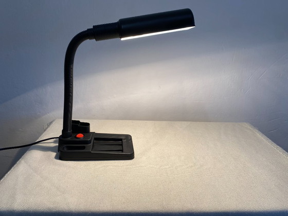 Lampe de bureau col de cygne vintage Veneta Lumi italienne, années 1980 – Metal, Plastic (photo 12 of 14)