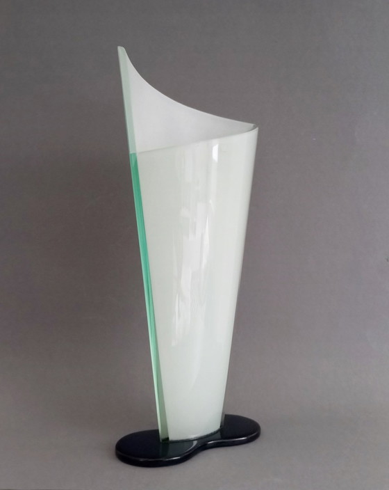 Image 1 of Ettore Sottsass vase en verre postmoderne "Lui" 1990 RSVP Italia Sottsass Associati