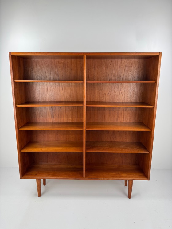 Image 1 of Teak Bookcase by Poul Hundevad – Danish Mid-Century Elegance