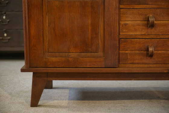 Buffet en chêne reconstruction par René Gabriel années 1940 – Armoires de rangement, Bois, Vintage (photo 12 of 12)